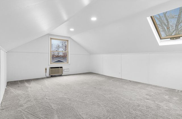 6901 Hillcrest Lane, Edina, MN 55435