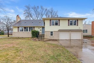 6901 Hillcrest Lane, Edina, MN 55435