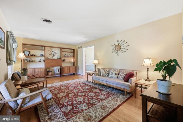 7918 RUNNYMEADE DR, Frederick, MD 21702