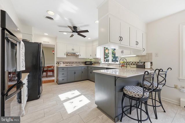 7918 RUNNYMEADE DR, Frederick, MD 21702