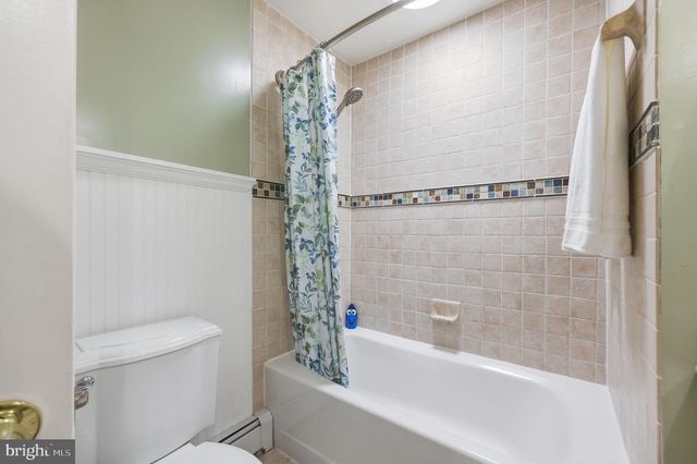 7918 RUNNYMEADE DR, Frederick, MD 21702