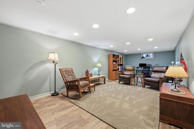 7918 RUNNYMEADE DR, Frederick, MD 21702