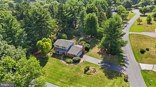 7918 RUNNYMEADE DR, Frederick, MD 21702
