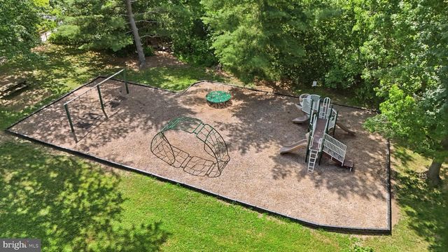 7918 RUNNYMEADE DR, Frederick, MD 21702