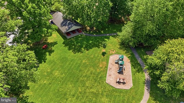 7918 RUNNYMEADE DR, Frederick, MD 21702