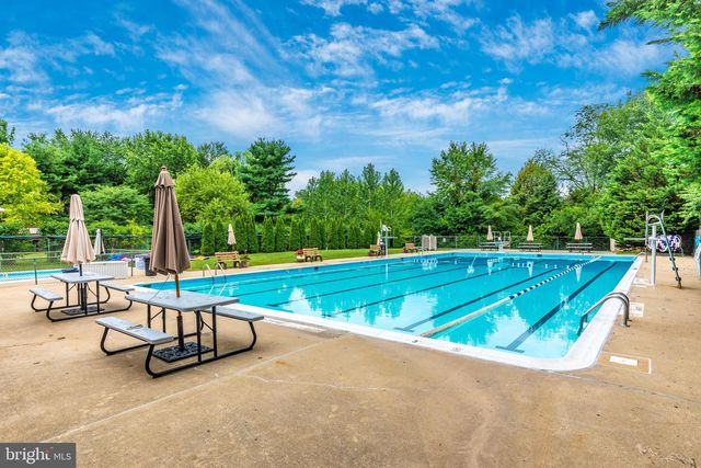 7918 RUNNYMEADE DR, Frederick, MD 21702