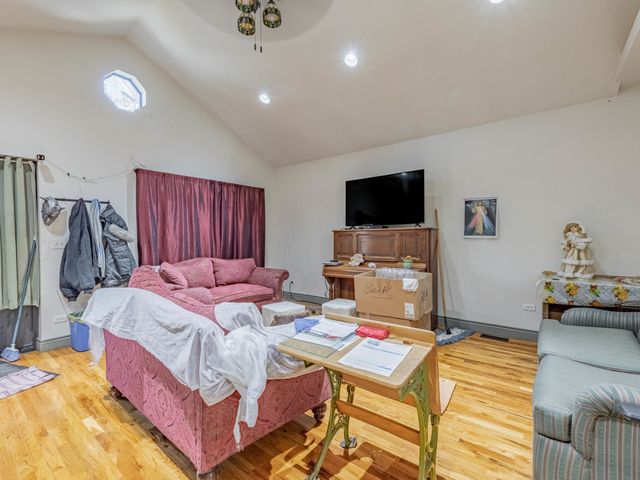 2313 S Kolin Avenue, Chicago, IL 60623