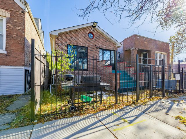 2313 S Kolin Avenue, Chicago, IL 60623