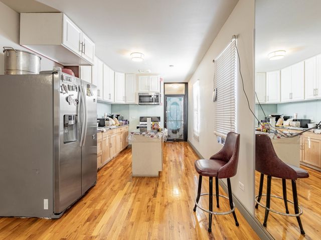 2313 S Kolin Avenue, Chicago, IL 60623