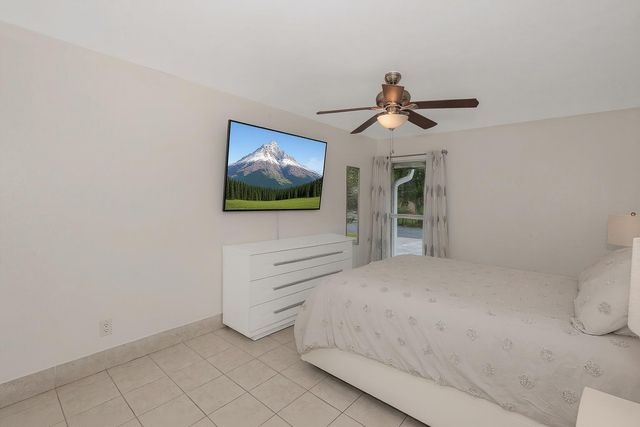 6307 NW 71 St Avenue, Tamarac, FL 33321