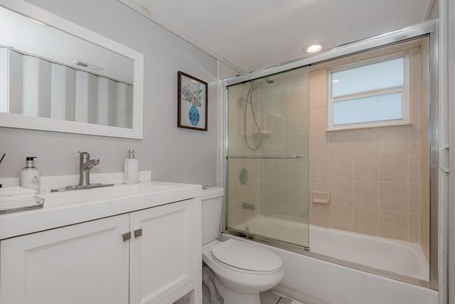 6307 NW 71 St Avenue, Tamarac, FL 33321