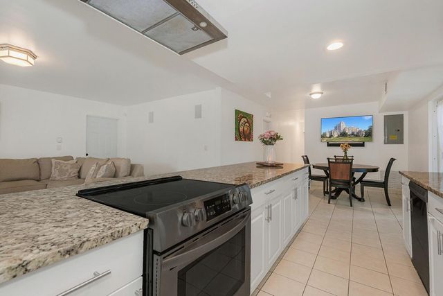 6307 NW 71 St Avenue, Tamarac, FL 33321