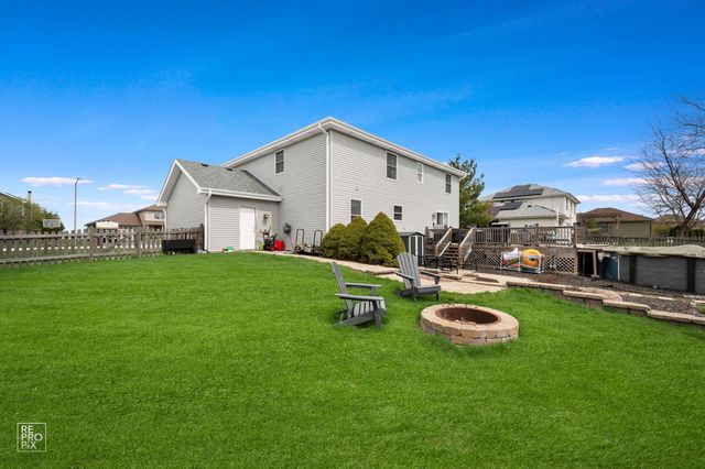 1028 LOUISE Lane, Peotone, IL 60468