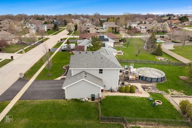 1028 LOUISE Lane, Peotone, IL 60468