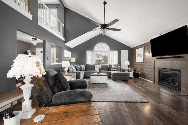 1028 LOUISE Lane, Peotone, IL 60468