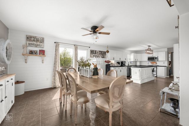 1028 LOUISE Lane, Peotone, IL 60468