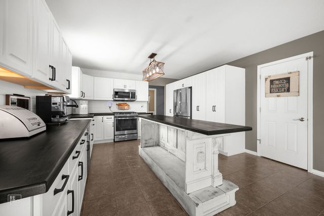 1028 LOUISE Lane, Peotone, IL 60468