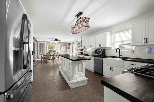 1028 LOUISE Lane, Peotone, IL 60468