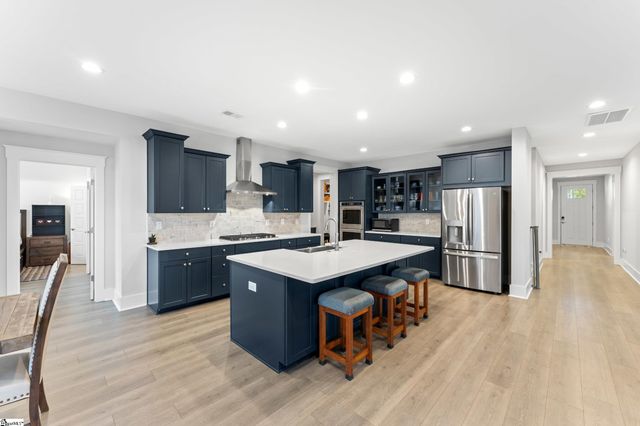 900 Novelty Drive, Greer, SC 29651