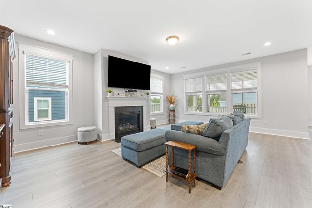 900 Novelty Drive, Greer, SC 29651
