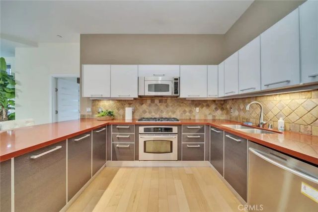 801 S Grand Avenue 1305, Los Angeles, CA 90017