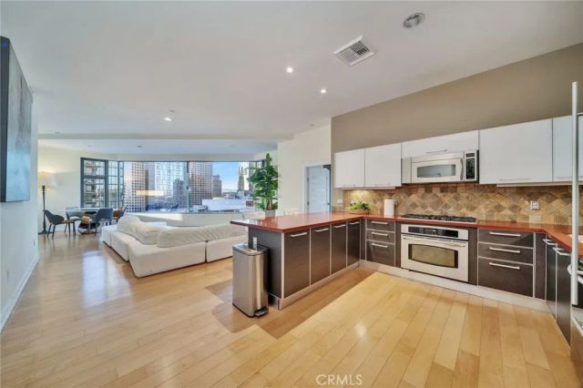 801 S Grand Avenue 1305, Los Angeles, CA 90017