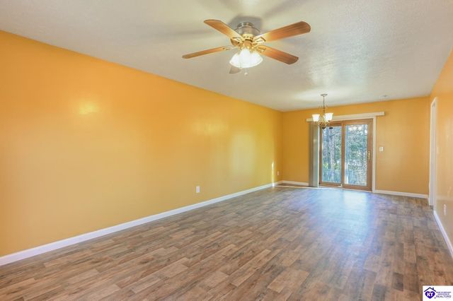 1465 Crestview Drive, Radcliff, KY 40160