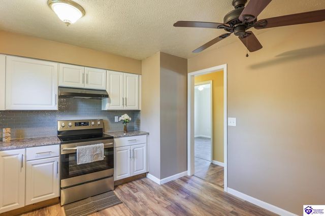 1465 Crestview Drive, Radcliff, KY 40160