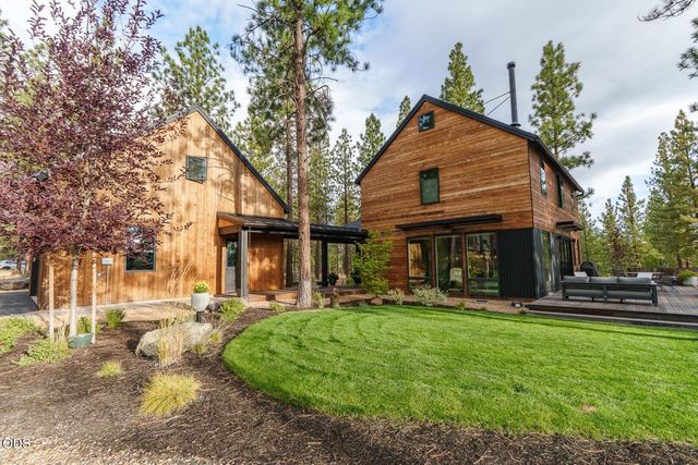 62552 McClain Drive, Bend, OR 97703