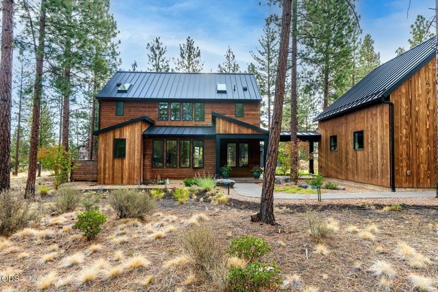62552 McClain Drive, Bend, OR 97703