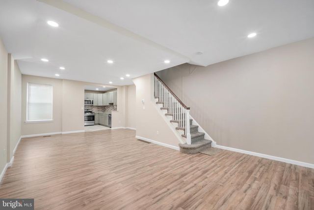 6719 N 17TH ST, Philadelphia, PA 19126