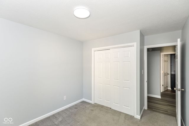 7547 Prairie Lake Drive, Indianapolis, IN 46256