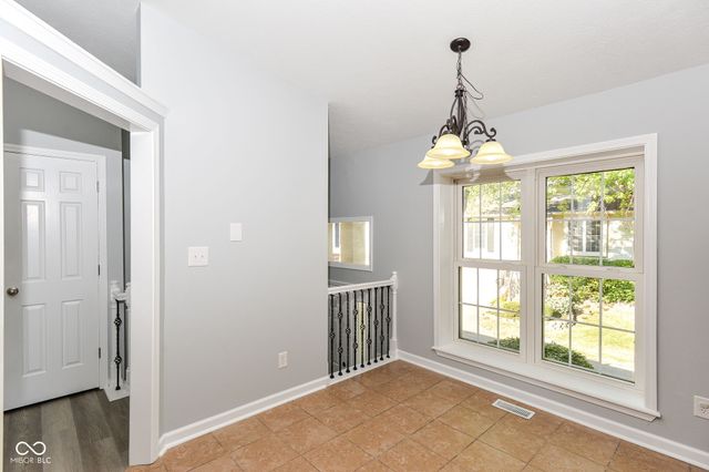 7547 Prairie Lake Drive, Indianapolis, IN 46256