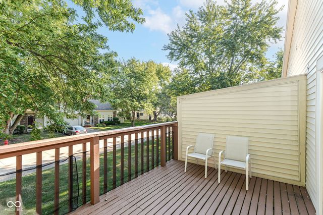 7547 Prairie Lake Drive, Indianapolis, IN 46256