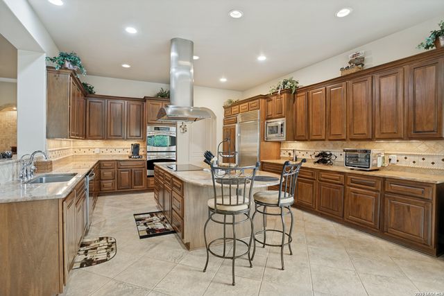 1805 Rush, Canyon Lake, TX 78133