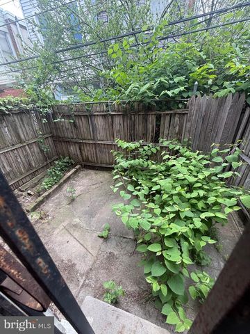 1538 N MYRTLEWOOD ST, Philadelphia, PA 19121