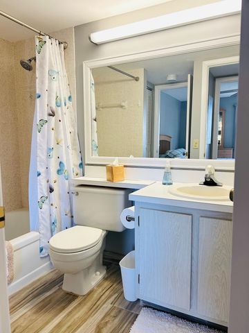 408 Pine Glen Lane C-2, Greenacres, FL 33463