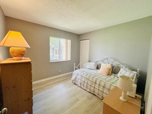 408 Pine Glen Lane C-2, Greenacres, FL 33463