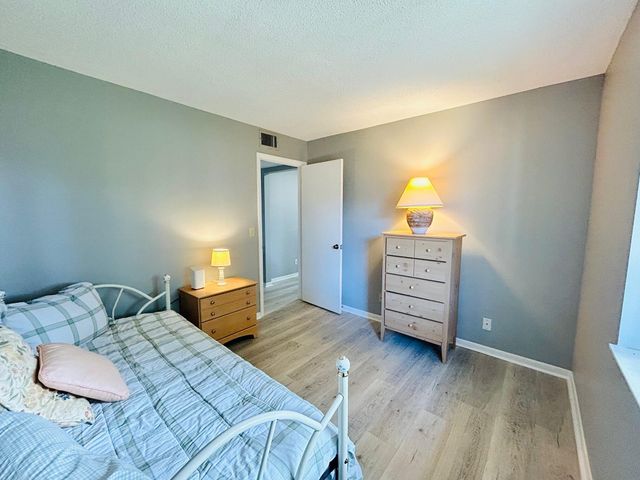 408 Pine Glen Lane C-2, Greenacres, FL 33463