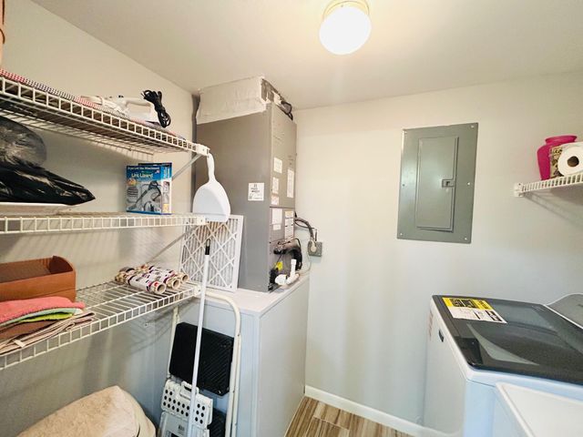 408 Pine Glen Lane C-2, Greenacres, FL 33463