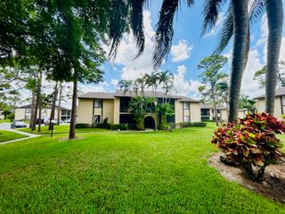 408 Pine Glen Lane C-2, Greenacres, FL 33463