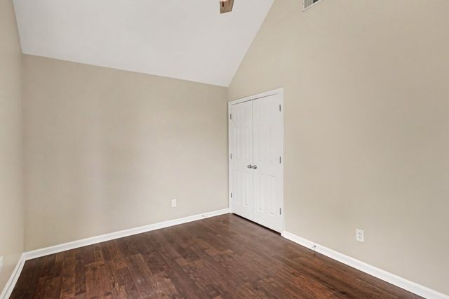 1035 Margaret Dr, Hendersonville, TN 37075