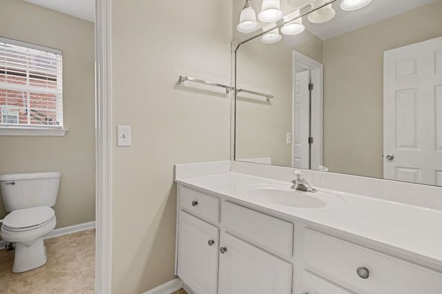 1035 Margaret Dr, Hendersonville, TN 37075