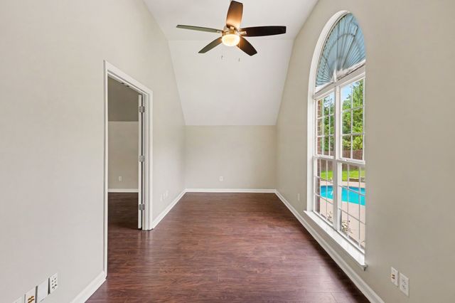 1035 Margaret Dr, Hendersonville, TN 37075