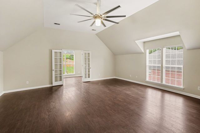 1035 Margaret Dr, Hendersonville, TN 37075