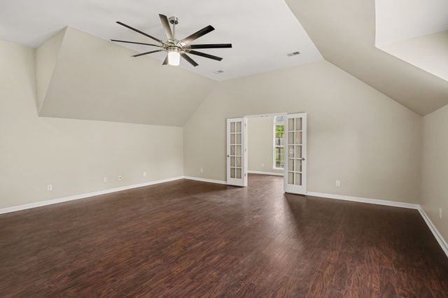 1035 Margaret Dr, Hendersonville, TN 37075