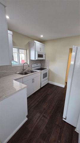 4795 E 8th Ct, Hialeah, FL 33013