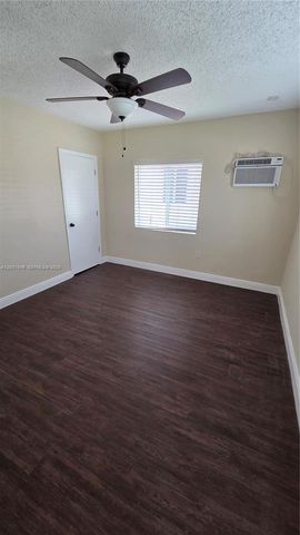 4795 E 8th Ct, Hialeah, FL 33013