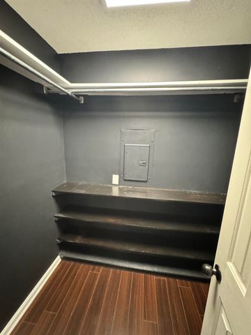 6771 CASTLEGATE LN, Memphis, TN 38141