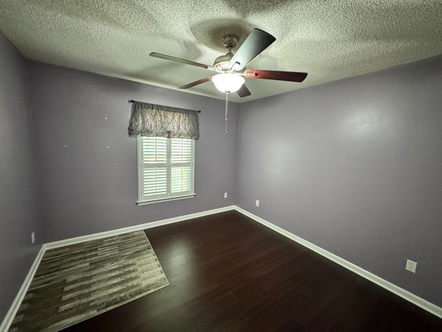 6771 CASTLEGATE LN, Memphis, TN 38141